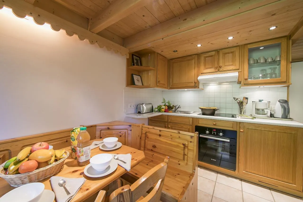 Residence Grand Roc - Ancolies 103 - Happy Rentals Chamonix Apartment